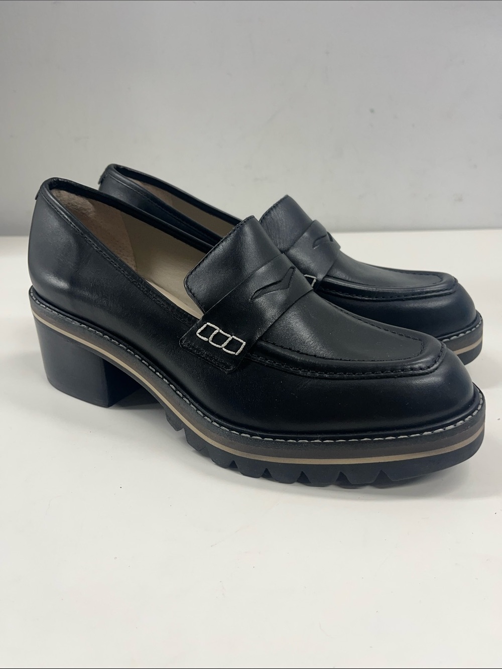 Anthropologie Bernardo Women’s Black Leather Selma Lug Sole Penny Loafer 8.5